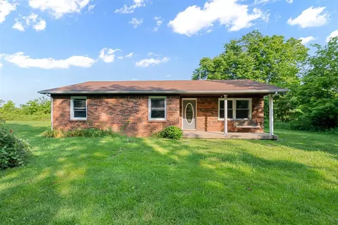 1829 Maplewood Rd, Glasgow, KY 42141