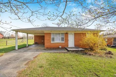 415 Owen St, Cave City, KY 42127