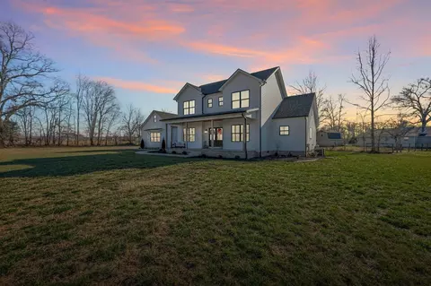 2712 Chalybeate Rd, Smiths Grove, KY 42171