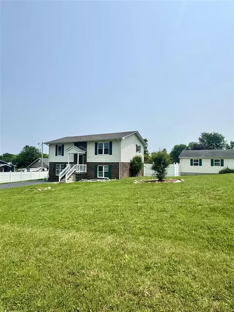 212 Country Wood Pl, Bowling Green, KY 42101