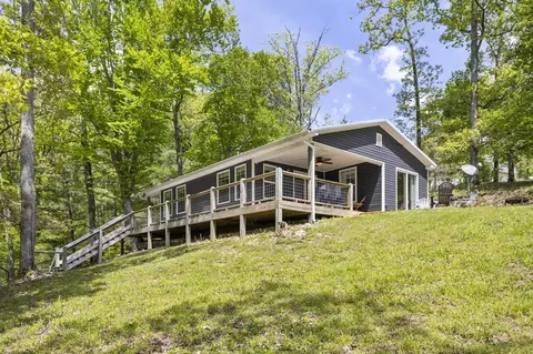 420 Donaldson Shores Dr, Cadiz, KY 42211