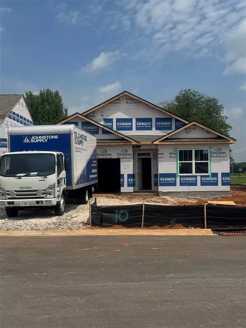 9043 Bluestem Cir, Bowling Green, KY 42104