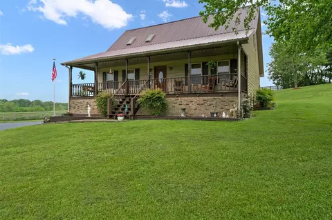 2983 Temple Hill Rd, Summer Shade, KY 42166