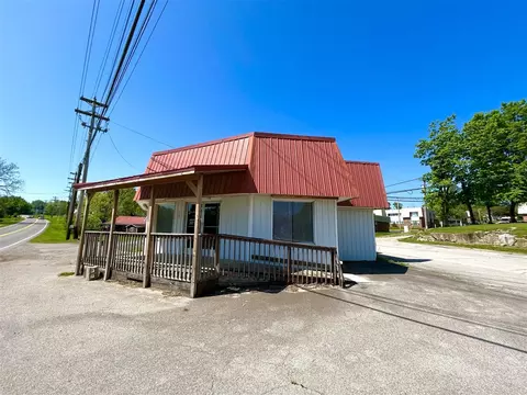 1137 Old Glasgow Rd, Scottsville, KY 42164