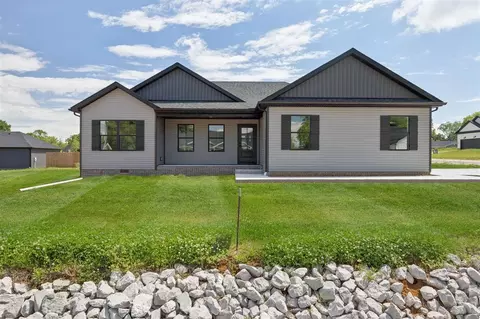 101 Skylar Dr, Auburn, KY 42206