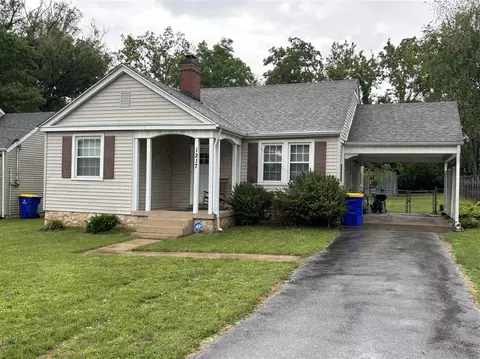 1217 Herrington St, Bowling Green, KY 42104