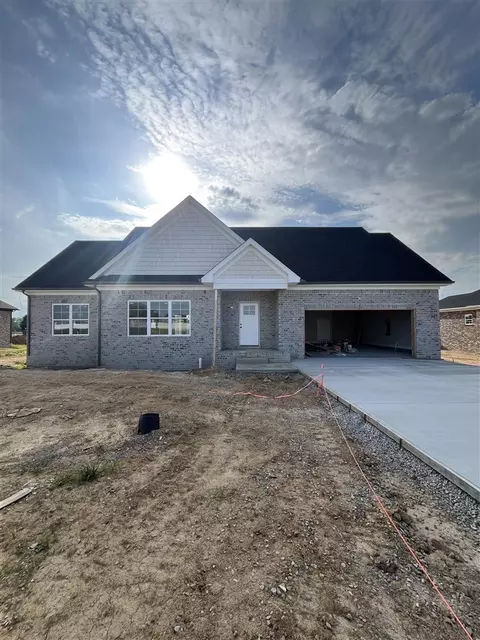 1105 Haverhill Dr, Franklin, KY 42134