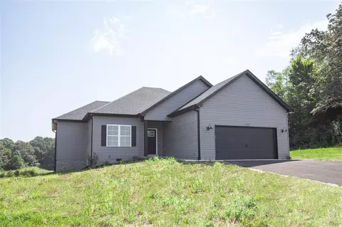 464 Roger Cole Rd, Bowling Green, KY 42101