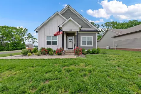 8822 Spartan St, Bowling Green, KY 42104