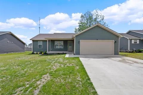 498 Deluth Ct, Bowling Green, KY 42101