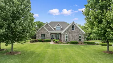 475 Matlock Rd, Bowling Green, KY 42104