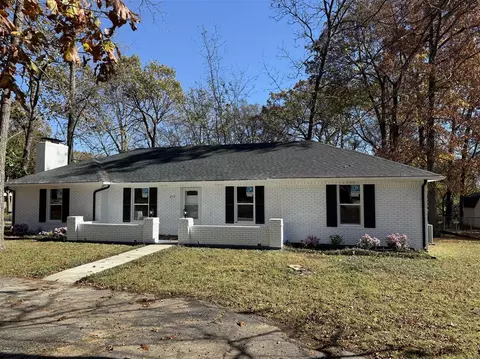 277 Sylvan Cir, Bowling Green, KY 42101