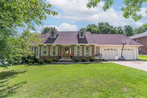 206 Autumn Ridge Rd, Glasgow, KY 42141