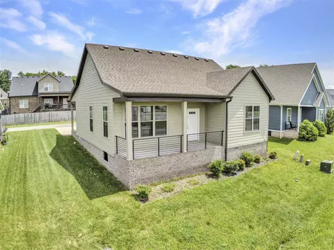 2938 Smallhouse Rd, Bowling Green, KY 42104