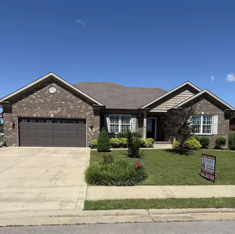 218 Claiborne Cir, Franklin, KY 42134