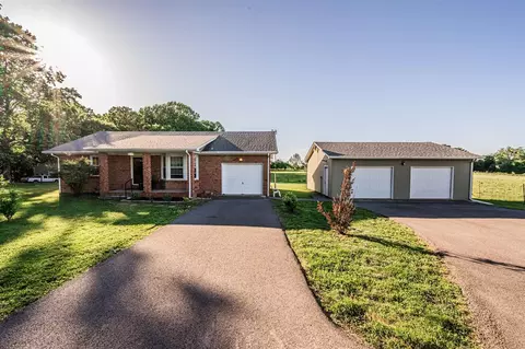 753 Lambert Rd, Scottsville, KY 42164