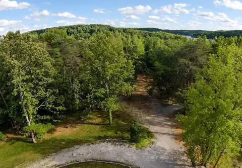 933 Dug Hill Rd, Clarkson, KY 42726