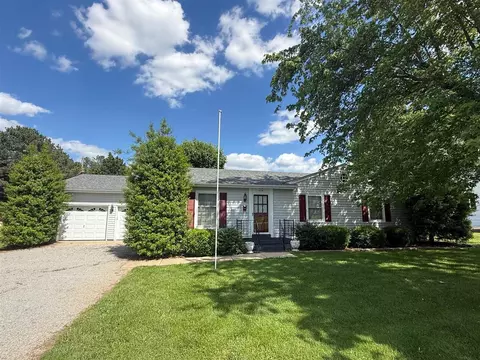 208 Highland Dr, Greenville, KY 42345