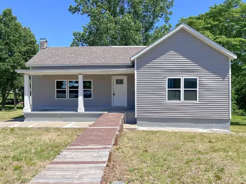 80 S Lucas Rd, Lucas, KY 42156