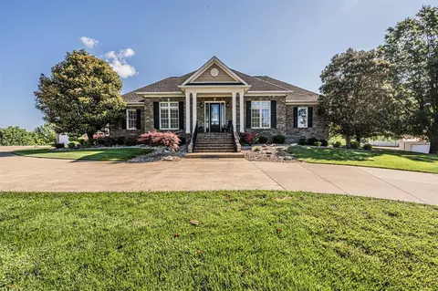 2302 Old Greenhill Rd, Bowling Green, KY 42103