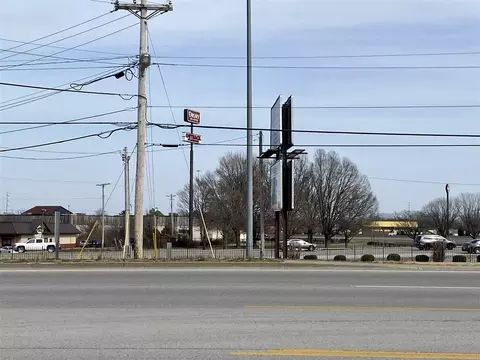 340 Three Springs Rd, Bowling Green, KY 42103