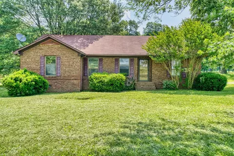 3748 Gordonsville Rd, Lewisburg, KY 42256