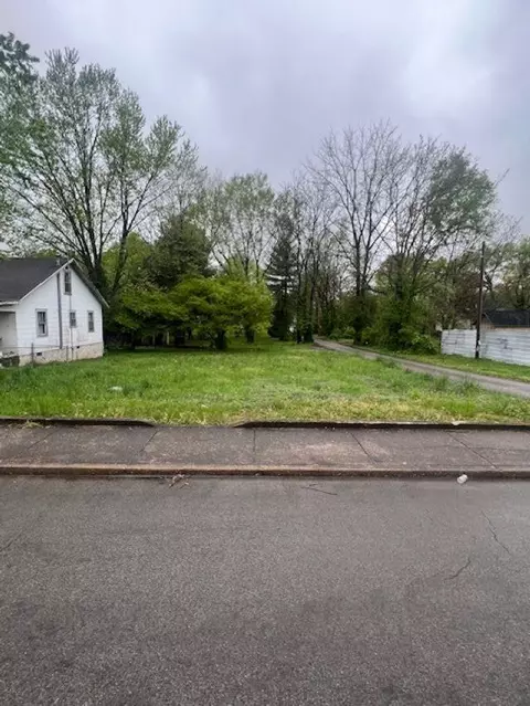 1171 Vine St, Bowling Green, KY 42103