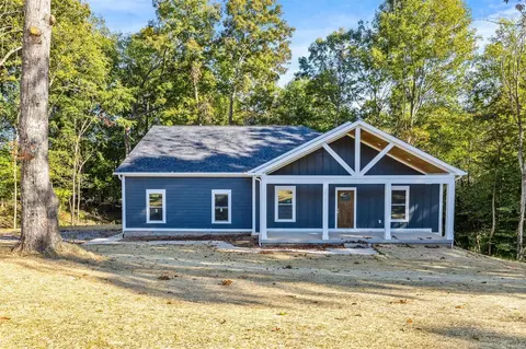 820 Hill Rd, Bowling Green, KY 42103