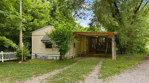 336 Tansy Ln, Smiths Grove, KY 42171