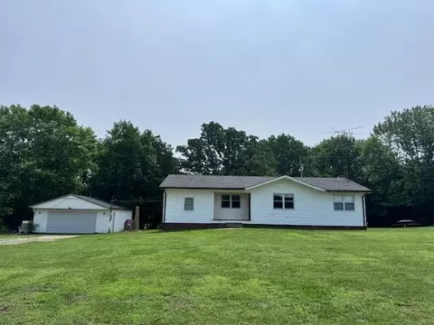 3970 Petros Browning Rd, Rockfield, KY 42274