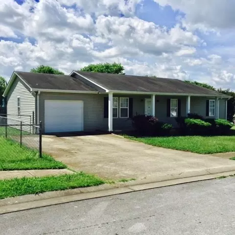320 Easton Cir, Bowling Green, KY 42101