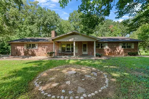 1619 Greenhill Rd, Bowling Green, KY 42103