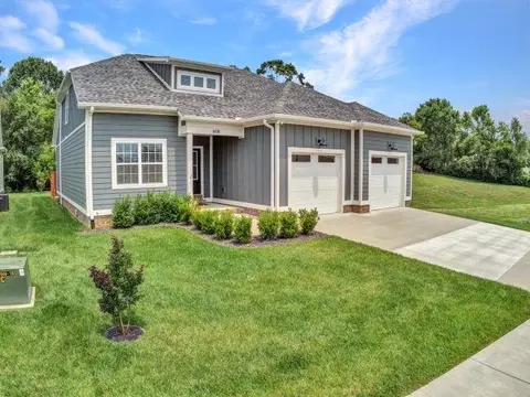608 Denver Cir, Bowling Green, KY 42103
