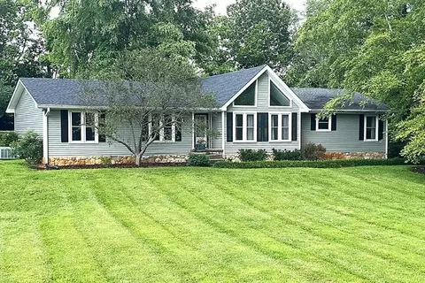 150 W Bogle Rd, Rockfield, KY 42274