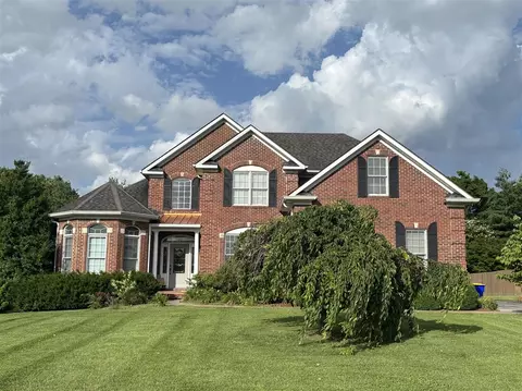 1600 Crownridge Ct, Bowling Green, KY 42104