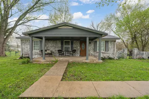 2448 Glasgow Rd, Bowling Green, KY 42101