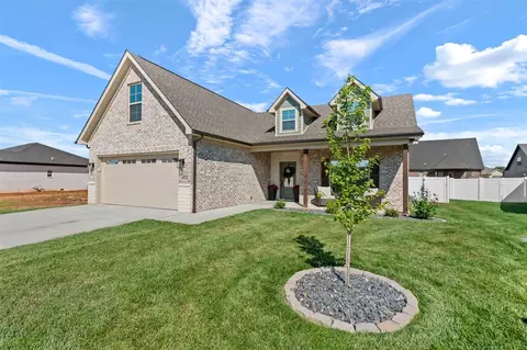 373 Olympia Ct, Bowling Green, KY 42103