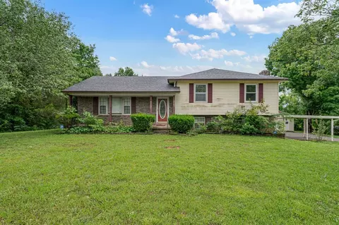 2465 Mt Olivet Rd, Bowling Green, KY 42101