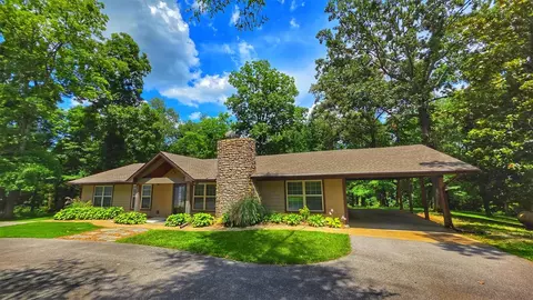 1778 Penns Chapel Rd, Bowling Green, KY 42101