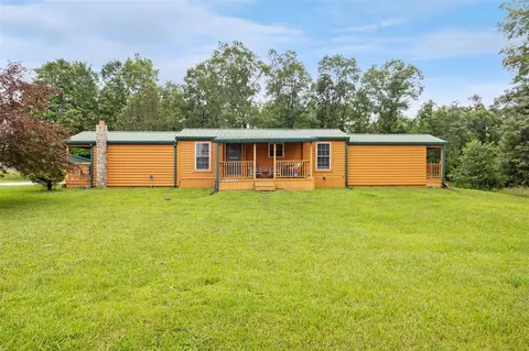 4250 Hunter Ridge Rd, Horse Cave, KY 42749
