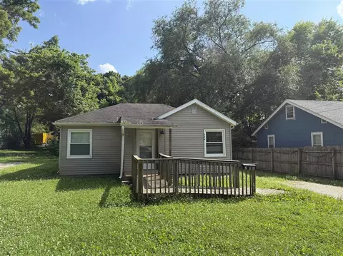 208 W 13th St, Bowling Green, KY 42101