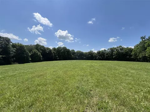 1541 Squire Lyles Rd, Scottsville, KY 42164