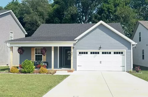 1981 Spring Lakes Cir, Bowling Green, KY 42104