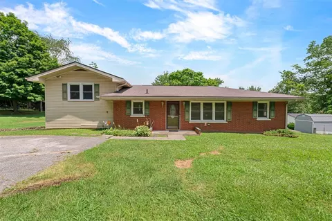 439 Smith St, Horse Cave, KY 42749