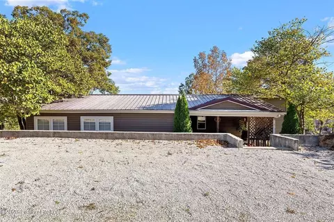 40 Harmony Ln, Clarkson, KY 42726