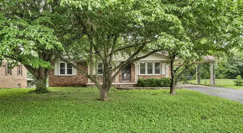 412 Colonial Ter, Hopkinsville, KY 42240