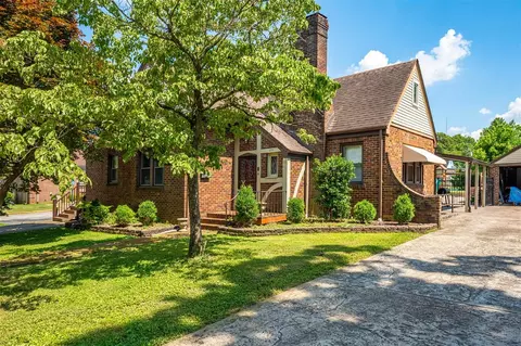 275 W 6th St, Russellville, KY 42276