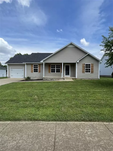 230 Turkey Run Dr, Bowling Green, KY 42101