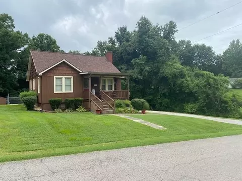 200 Cedar St, Central City, KY 42330