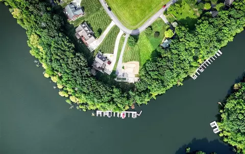 694 Eagle Point Dr, Austin, KY 42123